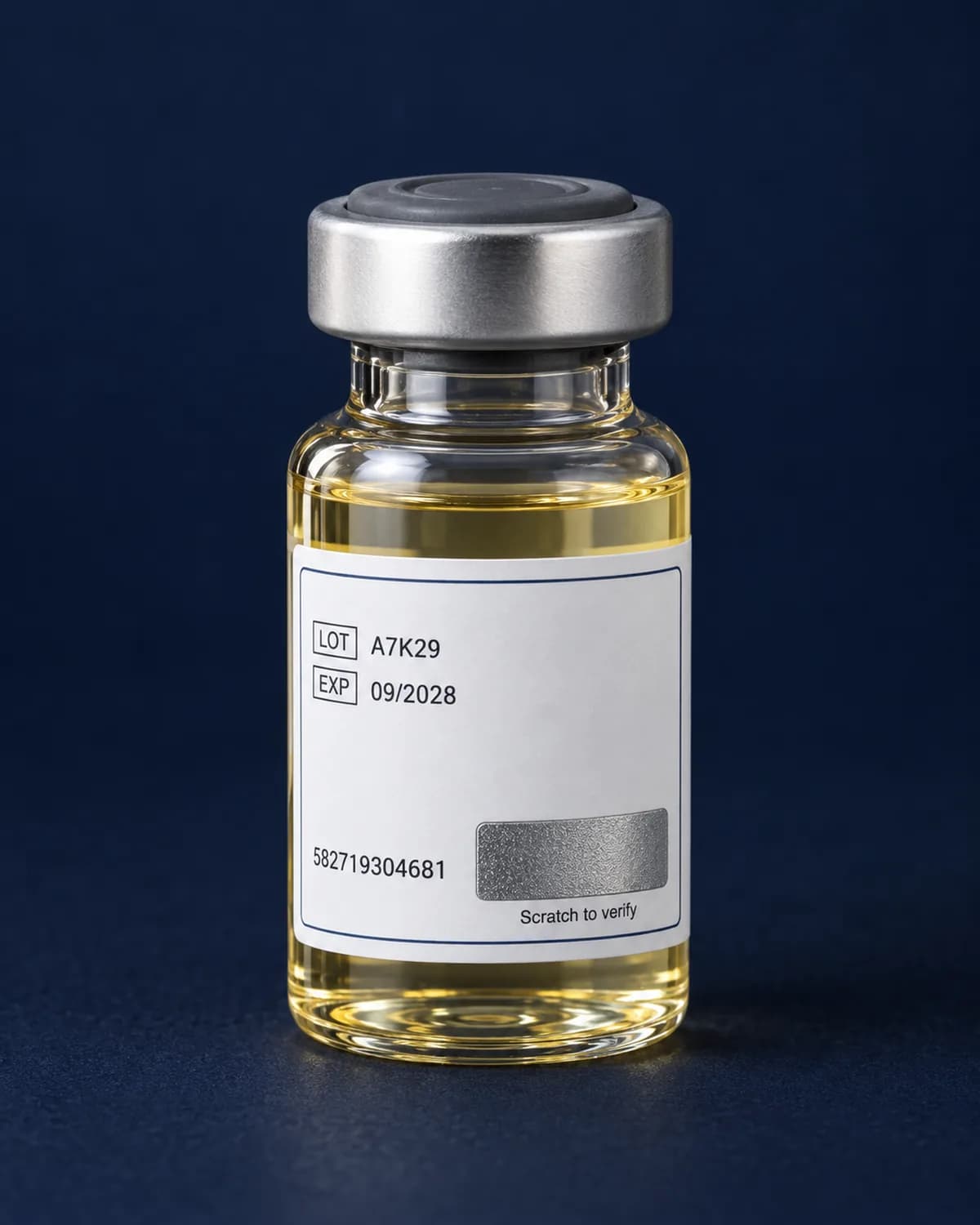 Flacon de 10 ml avec numéro de lot et zone argentée à gratter pour vérifier l’authenticité – image d’illustration du contrôle des fabricants chez DrTren