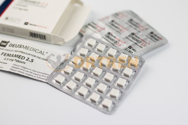 Femamed 2.5 (Letrozole) de Deus Medical, boîte de 50 comprimés à 2,5 mg chacun, utilisé principalement pour inhiber l'aromatase et réduire les niveaux d'œstrogènes.